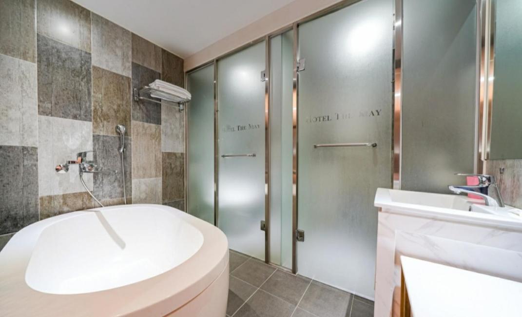 Hotel The May Busan Bagian luar foto