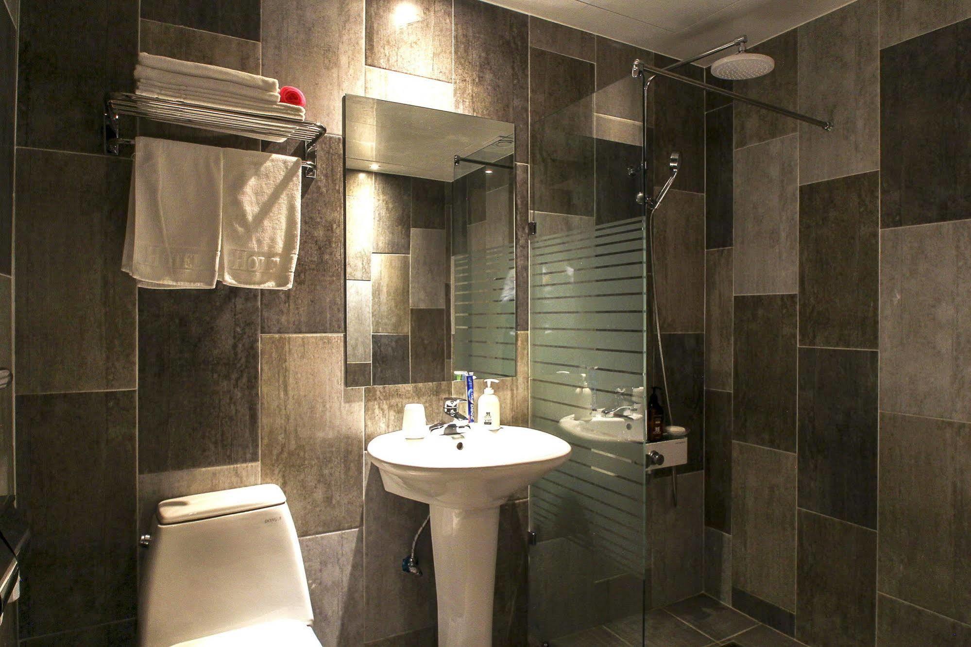 Hotel The May Busan Bagian luar foto