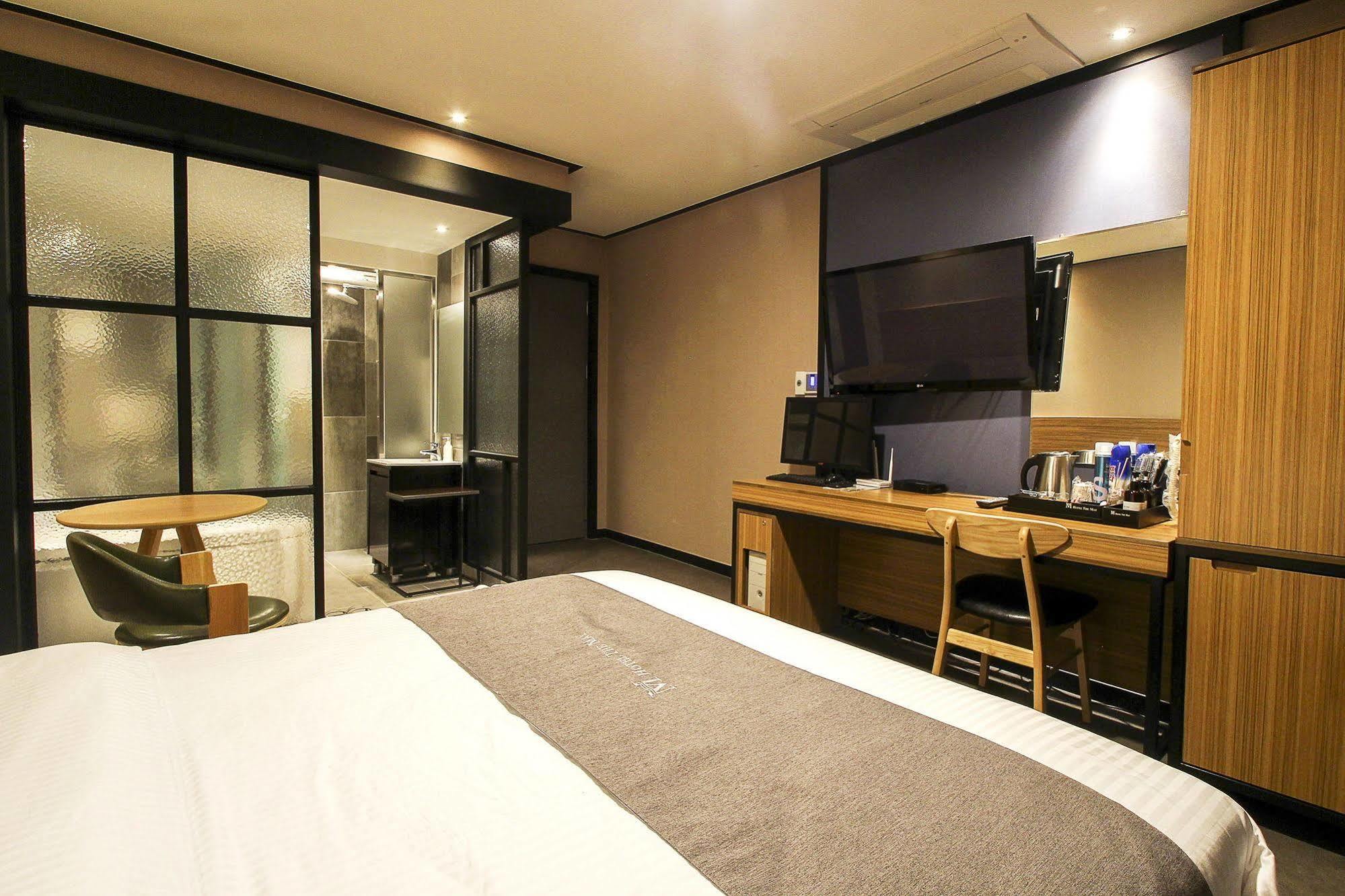 Hotel The May Busan Bagian luar foto